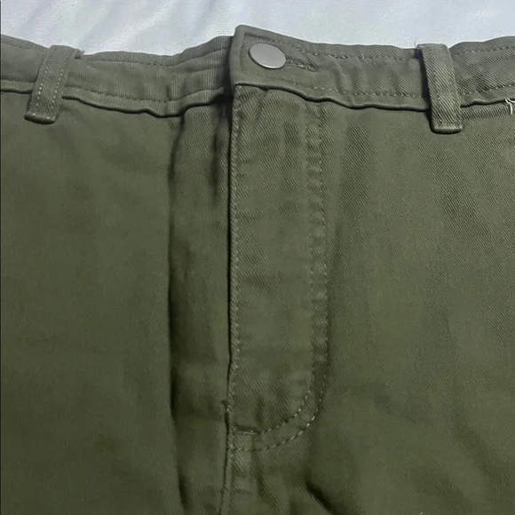 Everlane Denim Shorts - Picture 4 of 7